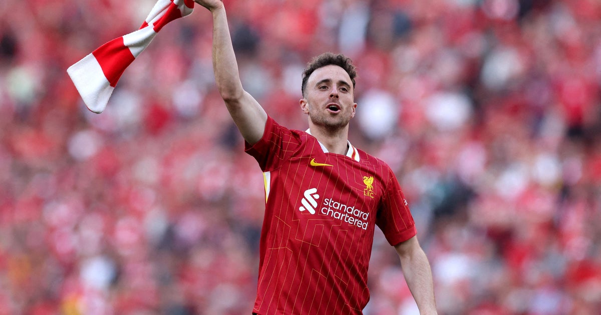 Diogo Jota, jugador de fútbol del Liverpool FC asesinado en un accidente automovilístico en España junto con el hermano, dice la policía