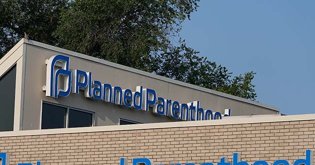 Los estados azules demandan a Trump Admin por los esfuerzos para desembolsar Planned Parenthood