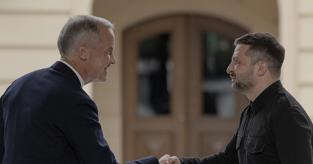 Canadá, el primer ministro, Mark Carney, se pone en fianza a Ucrania después de dejar caer la pelea de tarifas de Trump