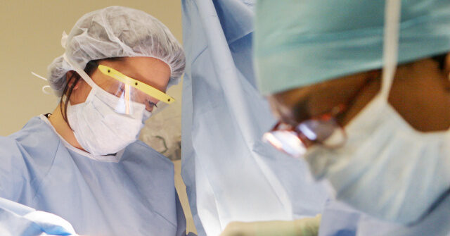 New Hampshire 1er estado de Nueva Inglaterra para prohibir las cirugías de cambio de sexo en menores