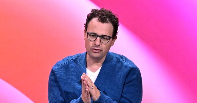 El director ejecutivo de Anthropic, Dario Amodei, advierte que la industria de la inteligencia artificial podría enfrentar las mismas consecuencias que las grandes empresas tabacaleras y de opioides