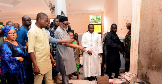 Trump advierte que el ejército estadounidense «muy bien» podría entrar en Nigeria «con armas de fuego»