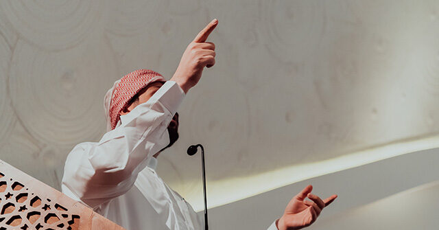 Imán de Florida dice que Estados Unidos es digno de la ira divina y llama a Trump «basura humana»